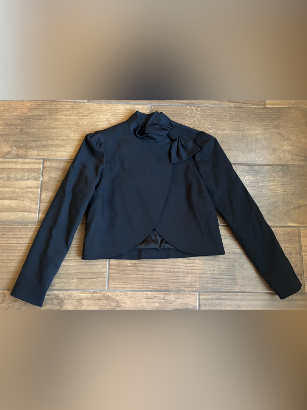 Alice + Olivia Addison Bow Collar Cropped Blazer Jacket Black